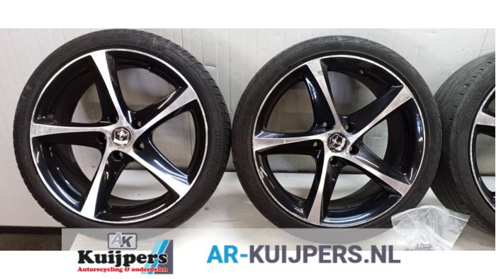 Sportvelgenset + banden - Seat Leon