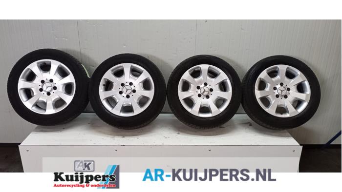 Sportvelgenset + banden - Mercedes C-Klasse