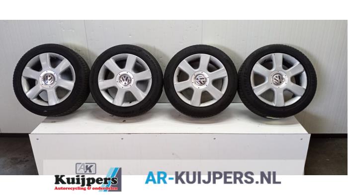 Sportvelgenset + banden - Volkswagen Golf