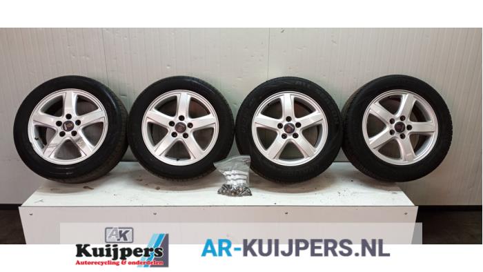 Sportvelgenset + banden - Saab 9-5