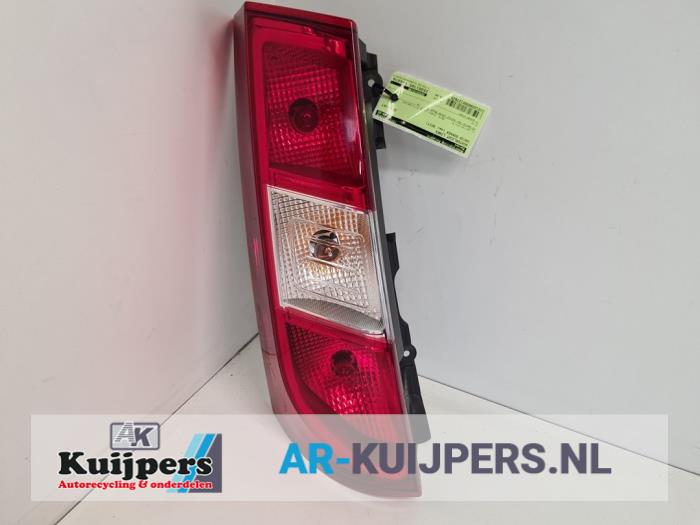 Achterlicht links - Dacia Dokker