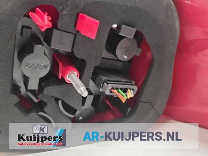 Achterlicht links - Peugeot 206 PLUS