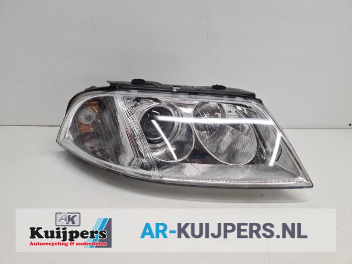 Koplamp rechts - Volkswagen Passat