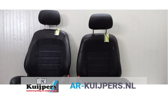 Voorstoelen links+rechts - Ford Mondeo