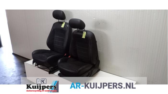 Voorstoelen links+rechts - Ford Mondeo