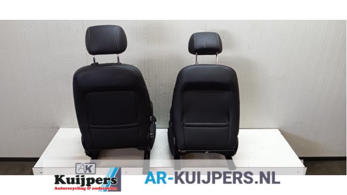 Voorstoelen links+rechts - Ford Mondeo