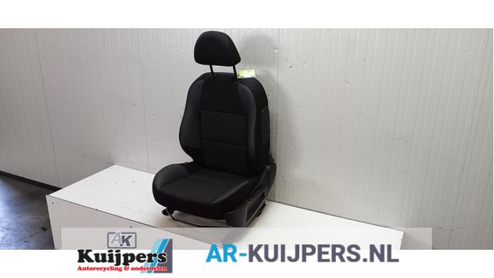 Stoel links - Peugeot 207