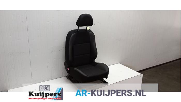 Stoel links - Peugeot 207