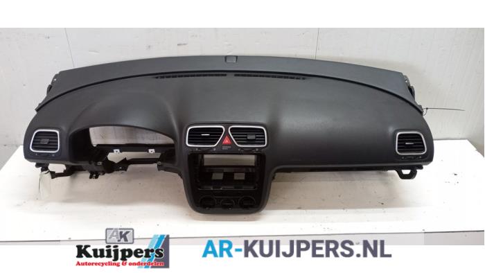 Dashboard - Volkswagen Scirocco