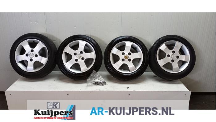 Sportvelgenset + banden - Mitsubishi Space Star
