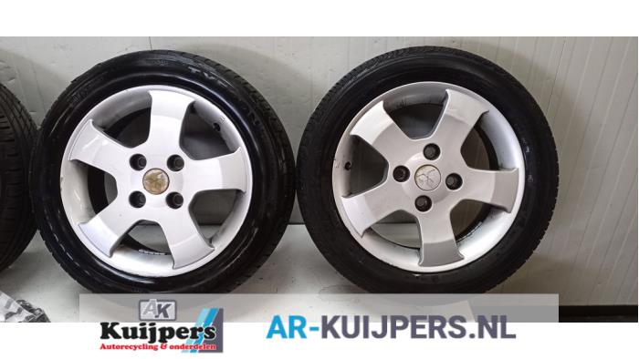 Sportvelgenset + banden - Mitsubishi Space Star