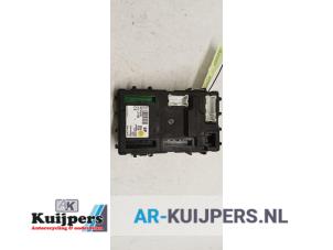 Gebruikte Computer Body Control Renault Koleos I 2.5 16V Prijs € 50,00 Margeregeling aangeboden door Autorecycling Kuijpers