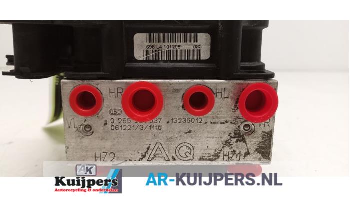ABS Pomp - Opel Corsa