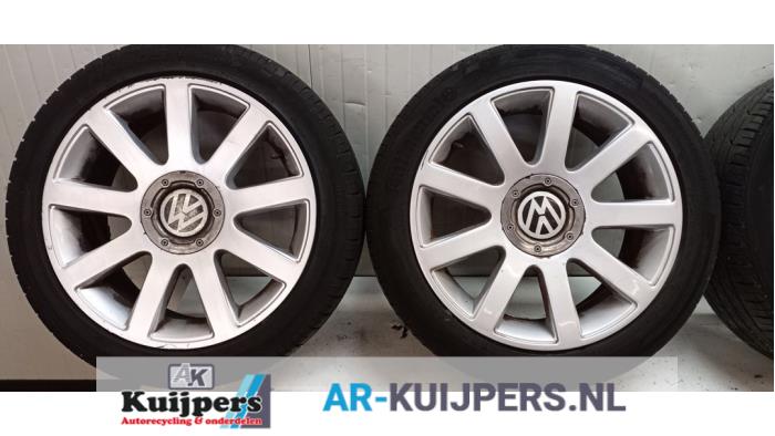 Sportvelgenset + banden - Volkswagen Golf
