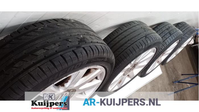 Sportvelgenset + banden - Volkswagen Golf
