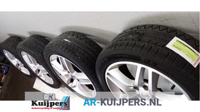 Sportvelgenset + winterbanden - Opel Astra