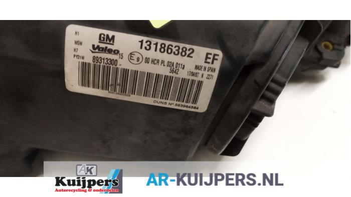 Koplamp rechts - Opel Corsa