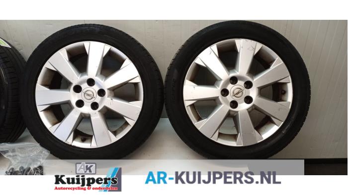 Sportvelgenset + banden - Opel Signum