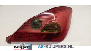 Gebruikte Achterlicht rechts Opel Tigra Twin Top 1.8 16V Prijs € 60,00 Margeregeling aangeboden door Autorecycling Kuijpers