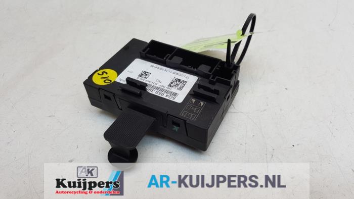 Centrale Deurvergrendelings Module - Volkswagen Passat