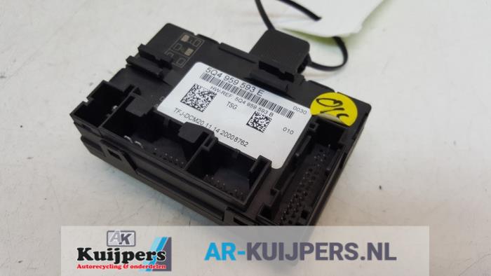 Centrale Deurvergrendelings Module - Volkswagen Passat
