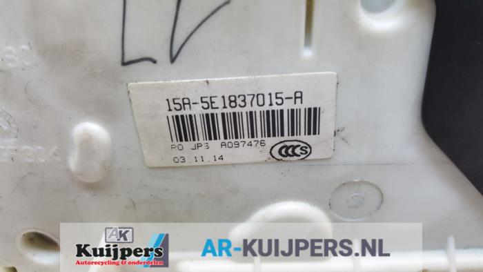 Deurslot Mechaniek 4Deurs links-voor - Volkswagen Passat