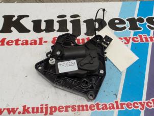 Gebruikte Kachelklep Motor Volkswagen Up! (121) e-Load Up Van Prijs € 10,00 Margeregeling aangeboden door Autorecycling Kuijpers