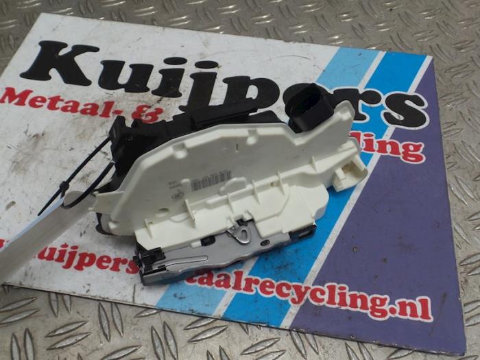 Deurslot Mechaniek 4Deurs links-voor - Volkswagen E-Up