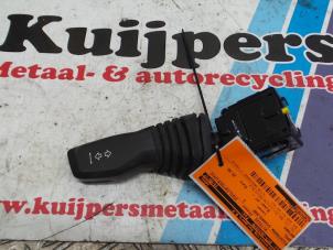 Gebruikte Knipperlicht Schakelaar Opel Antara (LA6) 2.4 16V 4x4 Prijs € 19,00 Margeregeling aangeboden door Autorecycling Kuijpers