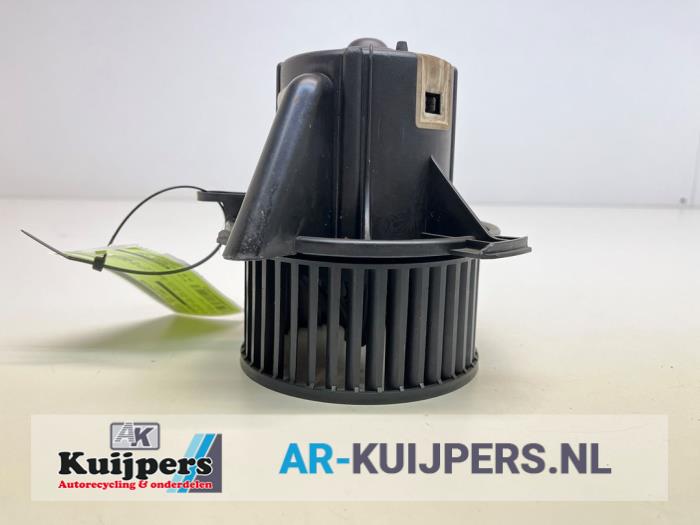 Chaufage Ventilatiemotor van een Peugeot 307 Break (3E) 2.0 HDi 16V FAP 2007