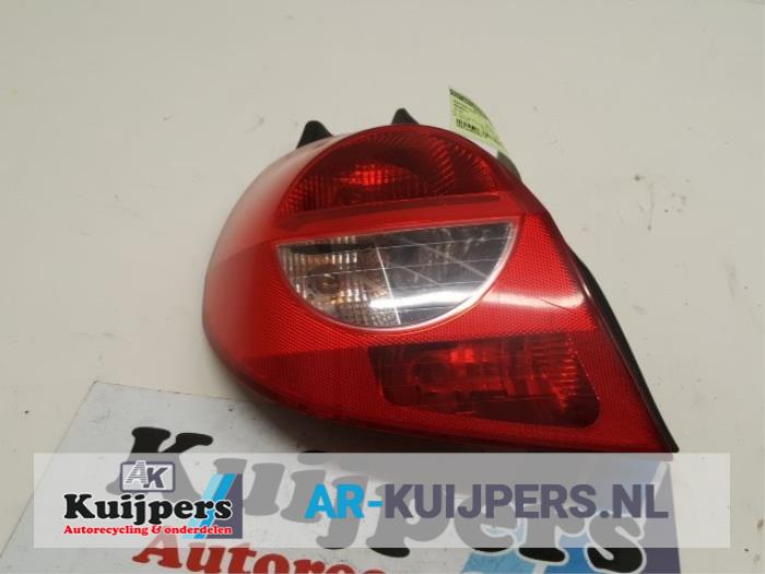 Achterlicht links - Renault Clio
