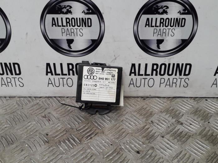Gebruikte Alarm module Audi A4 Cabrio (B7) 3.0 V6 30V Prijs op aanvraag aangeboden door AllroundCarParts