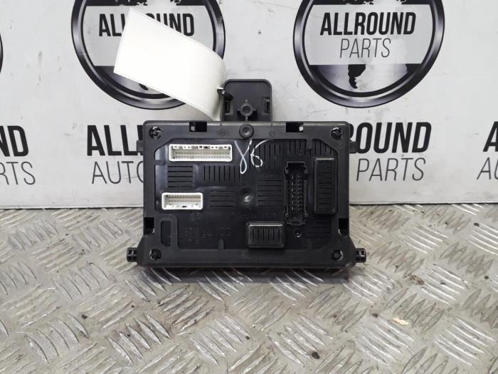 Gebruikte Bodycontrol Module Renault Clio III (BR/CR) Prijs op aanvraag aangeboden door AllroundCarParts