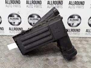 Gebruikte Luchtfilterhuis Volkswagen Touran (1T1/T2) 2.0 TDI DPF Prijs op aanvraag aangeboden door AllroundCarParts