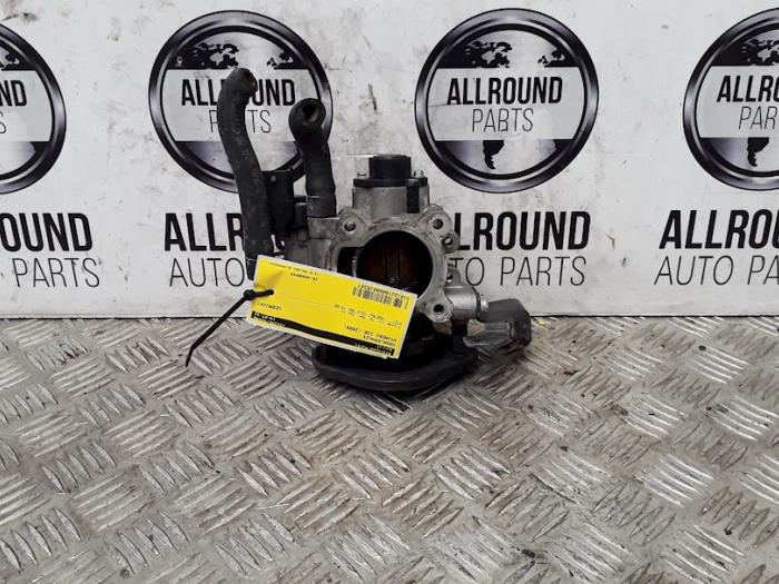 Gebruikte Gasklephuis Hyundai i20 1.2i 16V Prijs op aanvraag aangeboden door AllroundCarParts