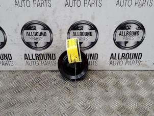 Gebruikte Waterpomp poelie Seat Ibiza IV (6J5) 1.2 12V Prijs op aanvraag aangeboden door AllroundCarParts