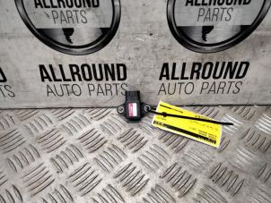 Gebruikte Sensor Airbag Nissan Qashqai (J11) Prijs € 15,00 Margeregeling aangeboden door AllroundCarParts
