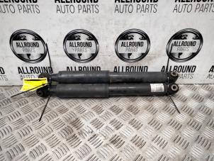 Gebruikte Schokbreker set Peugeot 208 I (CA/CC/CK/CL) Prijs € 40,00 Margeregeling aangeboden door AllroundCarParts