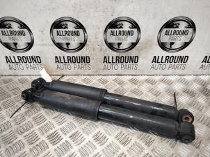 Gebruikte Schokbreker set Peugeot 208 I (CA/CC/CK/CL) Prijs € 40,00 Margeregeling aangeboden door AllroundCarParts