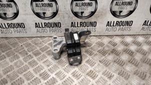 Gebruikte Motorrubber Opel Karl Prijs € 20,00 Margeregeling aangeboden door AllroundCarParts