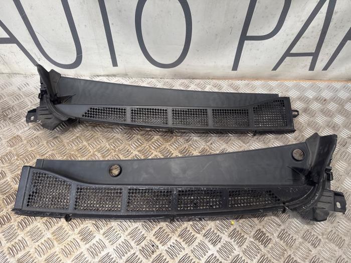 Paravent van een Peugeot Expert (V1/VA/VB/VE/VF/VT/VY) 2.0 Blue HDi 120 16V 4x4 2019