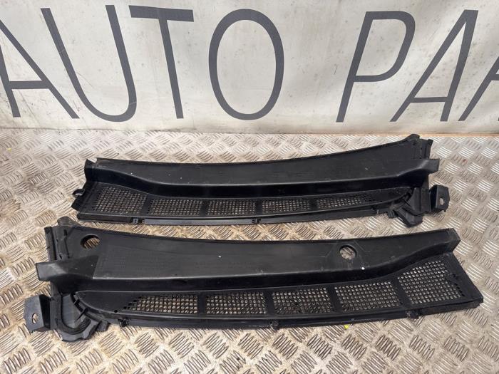 Paravent van een Peugeot Expert (V1/VA/VB/VE/VF/VT/VY) 2.0 Blue HDi 120 16V 4x4 2019