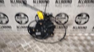 Gebruikte Deurslot Mechaniek 4Deurs rechts-achter Volkswagen Transporter T5 2.0 BiTDI DRF Prijs € 100,00 Margeregeling aangeboden door AllroundCarParts