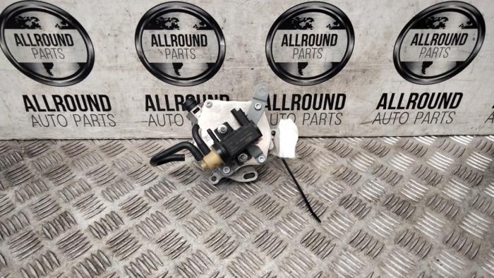 Gebruikte Vacuumpomp (Benzine) Ford Kuga II (DM2) 1.5 EcoBoost 16V 120 Prijs € 75,00 Margeregeling aangeboden door AllroundCarParts