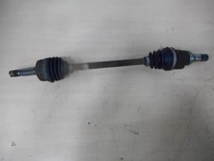 Gebruikte Aandrijfas links-voor Citroen C1 1.0 12V Prijs op aanvraag aangeboden door AllroundCarParts