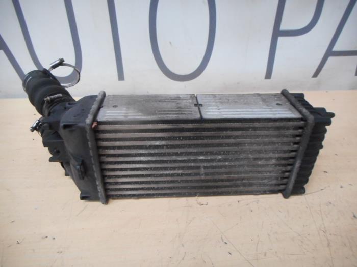 Gebruikte Intercooler Citroen Xsara Picasso (CH) 1.6 HDi 16V 110 Prijs op aanvraag aangeboden door AllroundCarParts