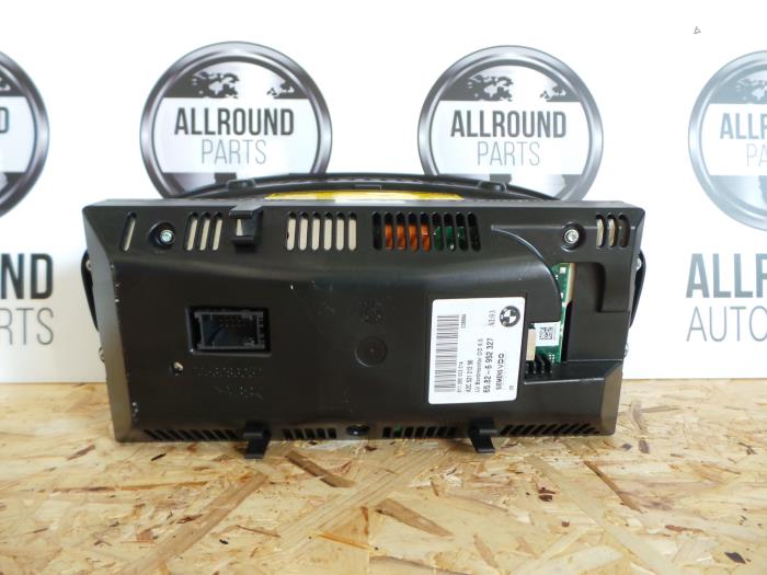 Boordcomputer van een BMW 5 serie (E60) 525d 24V 2005