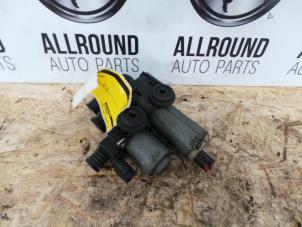 Gebruikte Waterpomp BMW 3 serie (E46/4) 318i 16V Prijs op aanvraag aangeboden door AllroundCarParts