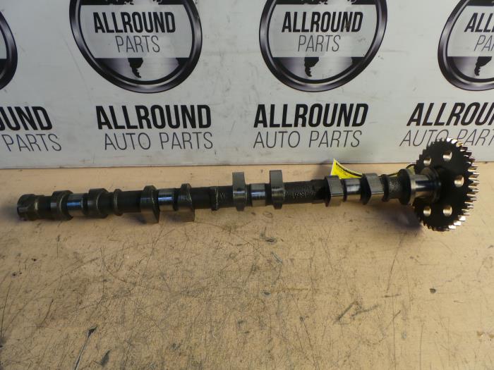 Gebruikte Nokkenas Volvo V50 (MW) 1.8 16V Prijs op aanvraag aangeboden door AllroundCarParts