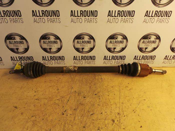 Gebruikte Aandrijfas rechts-voor Peugeot 207/207+ (WA/WC/WM) 1.4 HDi Prijs op aanvraag aangeboden door AllroundCarParts